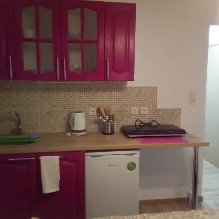 New Next To Metro For 2 People Apartment *
