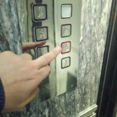 Apartment New Next To Metro For 2 People